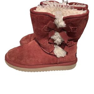‎Koolaburra Burgundy Bailey Bow Boots
